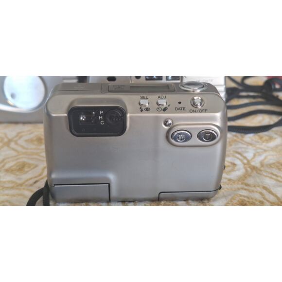 Minolta Vectis 300 point & shoot film camera- stainless steel- NM- Works great! - Picture 3 of 8